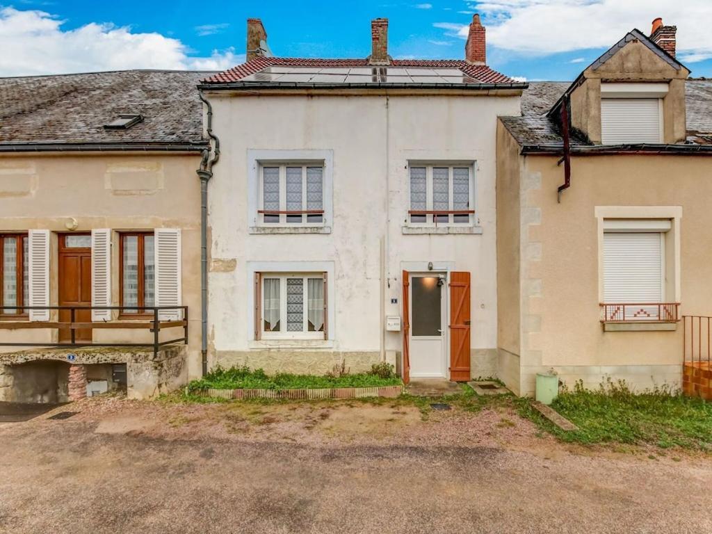 Traditional Holiday Home In Brinon Sur Beuvron Exterior photo