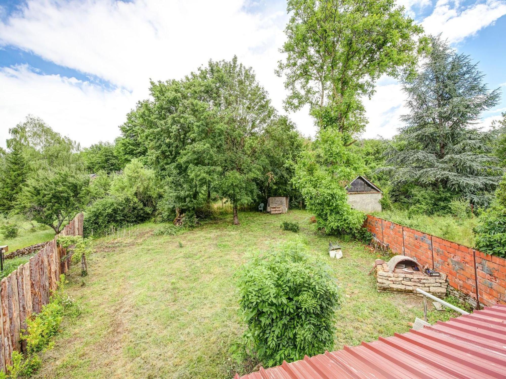Traditional Holiday Home In Brinon Sur Beuvron Exterior photo